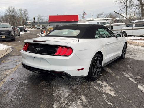 Used 2020 Ford Mustang Premium image 5