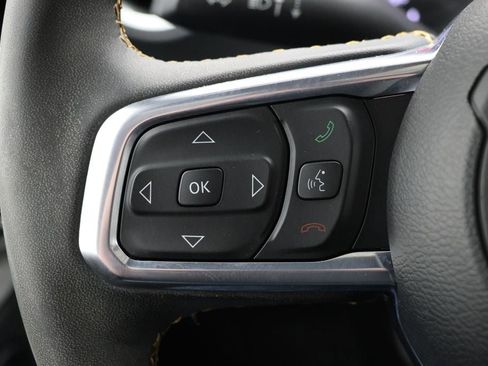 Used 2024 Jeep Wrangler Unlimited Sahara w/ Technology Group image 22