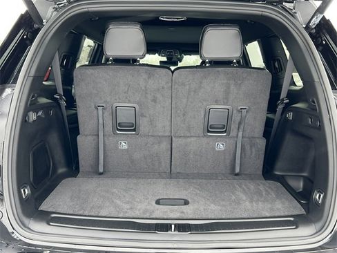 New 2025 Jeep Grand Cherokee L Limited w/ Luxury Tech Group II image 38