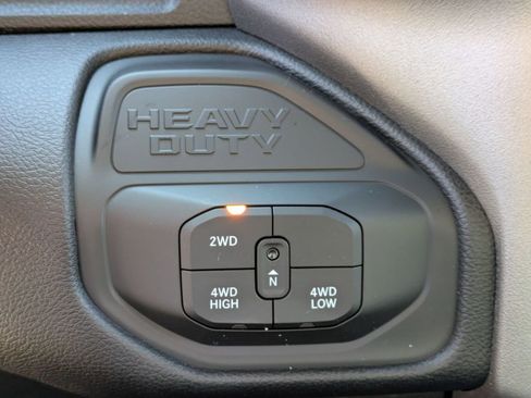 New 2026 RAM 2500 Big Horn AWD/4WD image 23