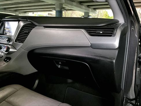 Used 2017 Chevrolet Tahoe LT image 19