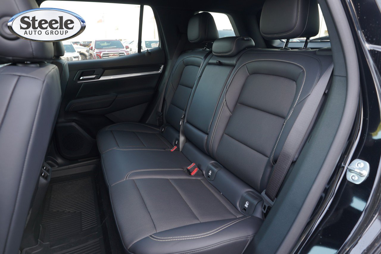 New 2027 GMC Terrain Elevation w/ Elevation Premium Package FWD image 19