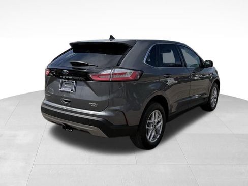 Used 2024 Ford Edge SEL image 7