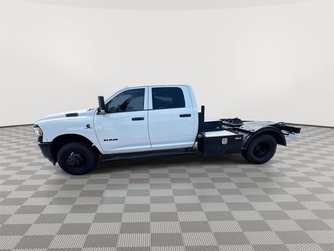 Used 2022 RAM 3500 Tradesman RWD image 6
