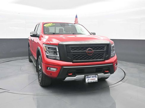 Used 2024 Nissan Titan PRO-4X w/ Pro-4x Convenience Package AWD/4WD image 2