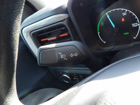 Used 2022 Ford Maverick XLT FWD image 17