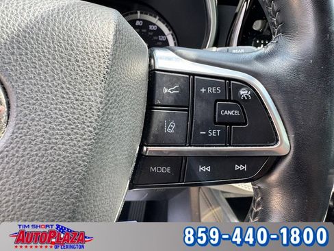 Used 2020 Toyota Highlander Limited AWD/4WD image 24