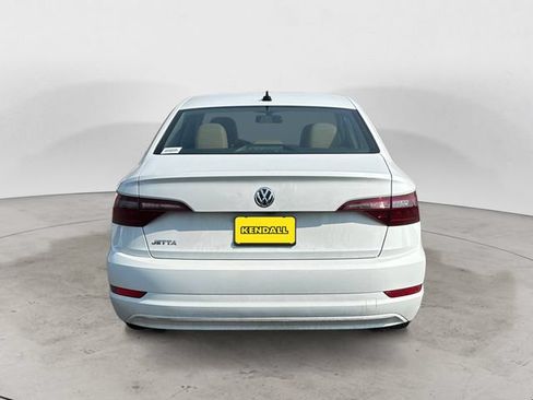 Used 2021 Volkswagen Jetta SE FWD image 5