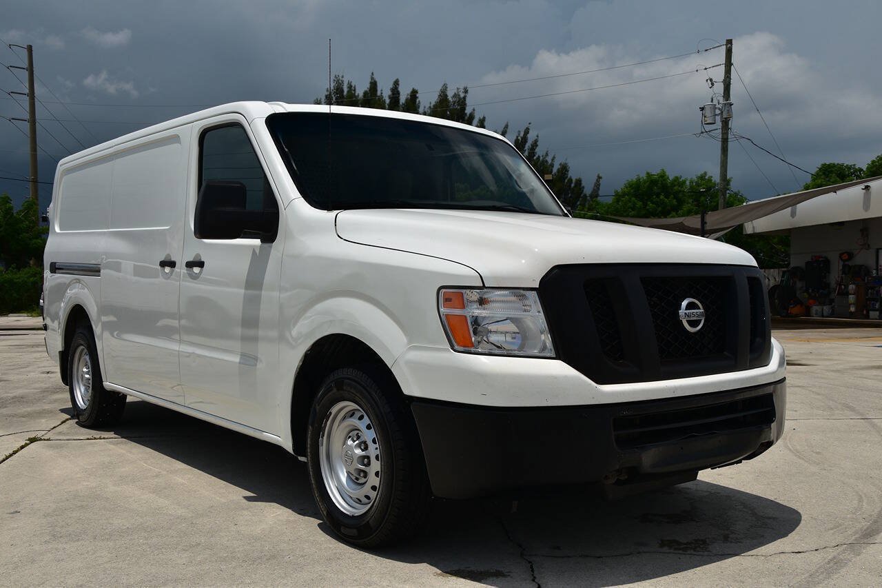 Used 2018 Nissan NV 2500 S RWD image 1