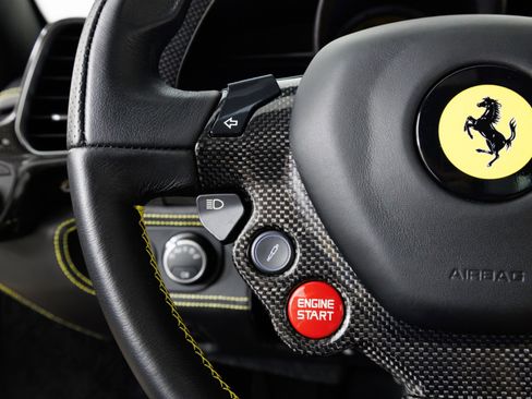 Used 2011 Ferrari 458 Italia Coupe RWD image 23