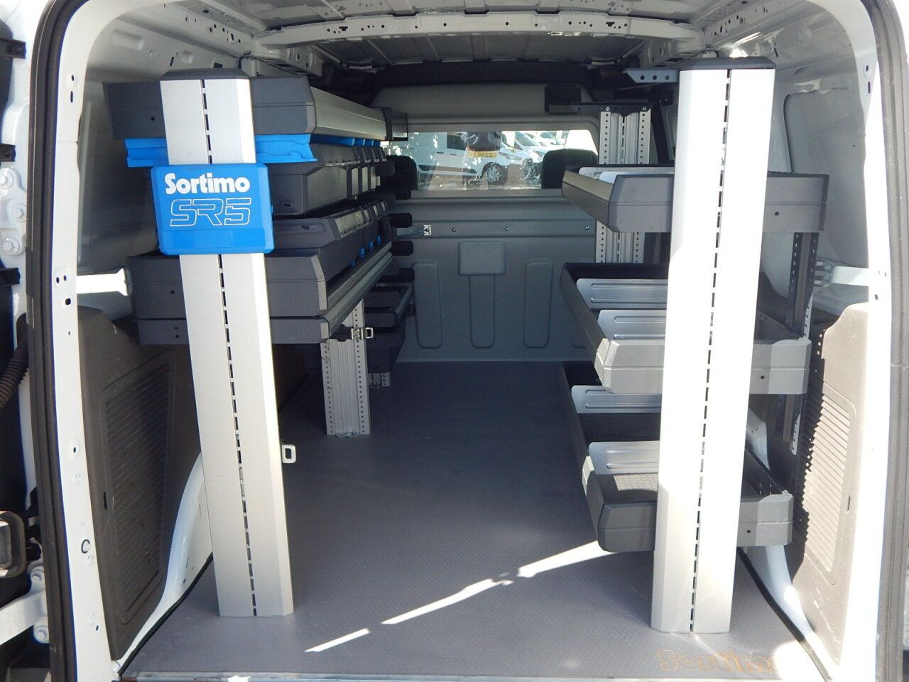 Used 2021 Ford Transit Connect XL FWD image 3