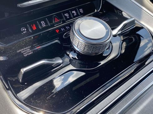 New 2026 Jeep Grand Wagoneer L Limited AWD/4WD image 27