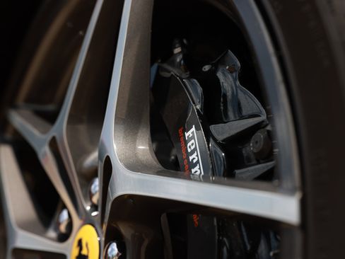 Used 2015 Ferrari California T RWD image 51