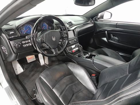 Used 2013 Maserati GranTurismo Sport image 16
