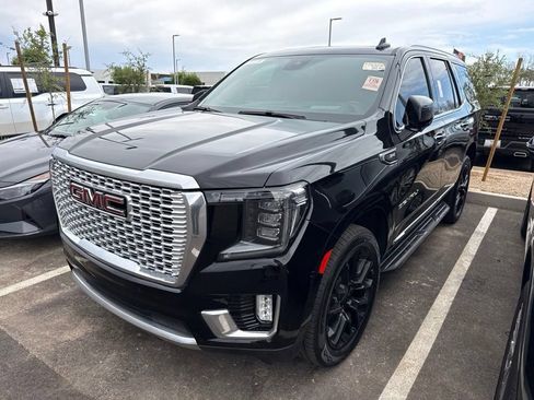 Used 2023 GMC Yukon Denali AWD/4WD image 2