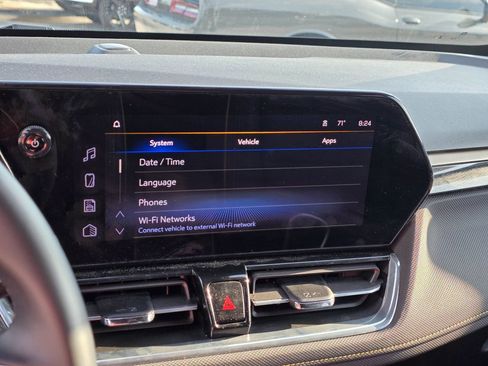 Used 2025 Chevrolet TrailBlazer ACTIV w/ Driver Confidence Package image 16