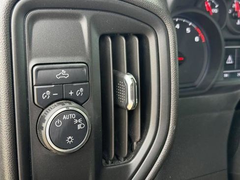 Certified 2025 Chevrolet Silverado 2500 Custom w/ Custom Convenience Package image 21