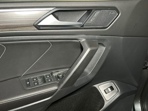 Used 2023 Volkswagen Tiguan SEL R-Line image 22