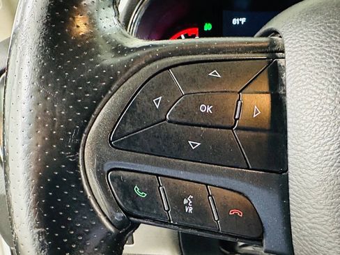Used 2018 Dodge Durango SXT AWD/4WD image 16