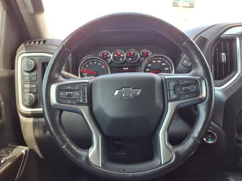 Used 2021 Chevrolet Silverado 1500 LT Trail Boss w/ Convenience Package II image 18