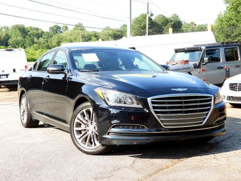 Used 2015 Hyundai Genesis 3.8 image 8