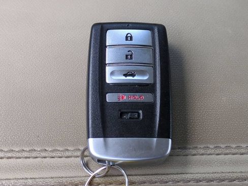 Used 2018 Acura TLX FWD image 32