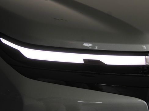 Certified 2024 Chevrolet Traverse RS image 31