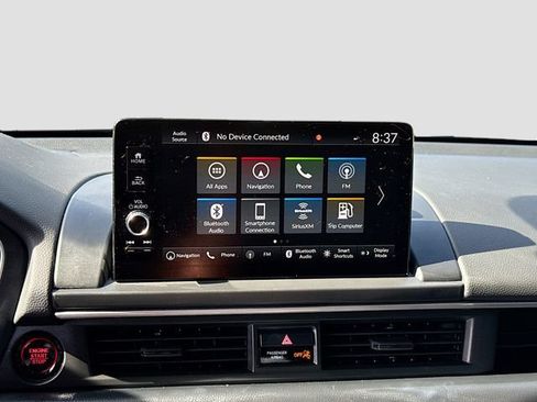 Used 2024 Honda Pilot Touring image 14