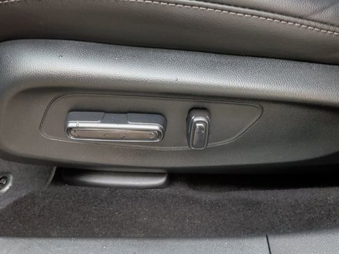 Certified 2025 Honda HR-V EX-L image 11