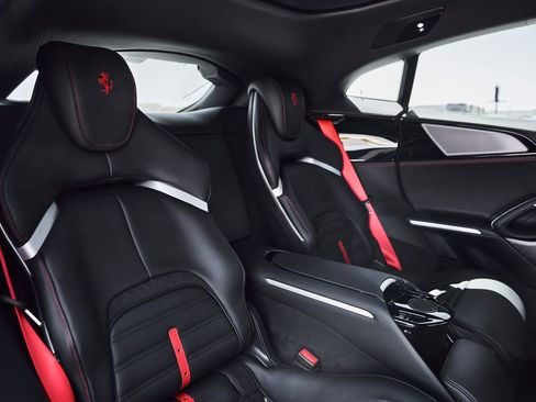 Used 2025 Ferrari Purosangue AWD/4WD image 56