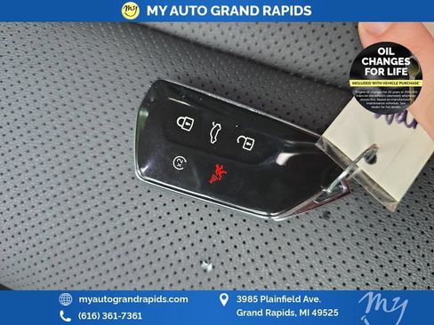 Used 2025 Volkswagen Atlas SE AWD/4WD image 34