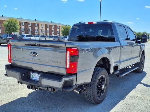 New 2026 Ford F250 Lariat w/ Black Appearance Package AWD/4WD image 4