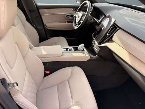 New 2026 Volvo XC90 B6 Plus image 26