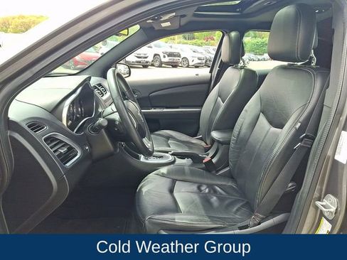 Used 2013 Dodge Avenger SXT w/ Cold Weather Group FWD image 2
