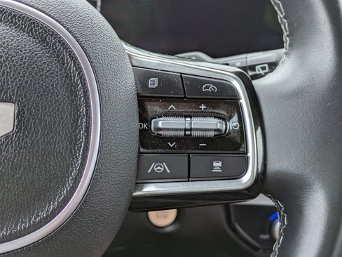 Certified 2024 Kia Sorento S w/ Panoramic Sunroof Package FWD image 21