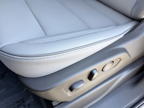 New 2026 GMC Yukon Elevation image 15