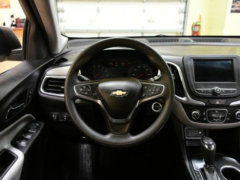 Used 2019 Chevrolet Equinox LS w/ LS Convenience Package image 30