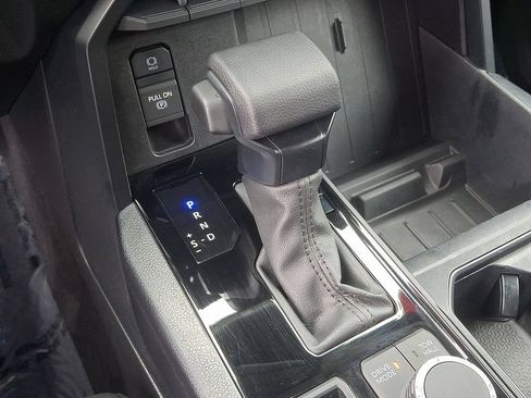 Used 2024 Toyota Tundra SR5 w/ SR5 Convenience Package AWD/4WD image 15