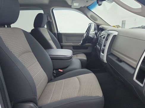 Used 2011 RAM 2500 SLT w/ Protection Group AWD/4WD image 16