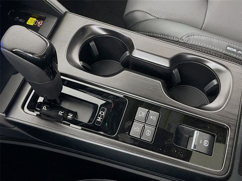 New 2026 Subaru Outback Touring image 15