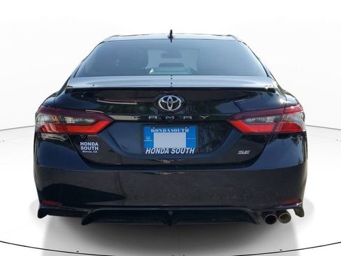 Used 2024 Toyota Camry SE FWD image 5