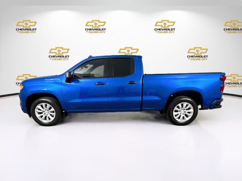 Used 2023 Chevrolet Silverado 1500 Custom w/ LPO, Dark Essentials Package RWD image 5