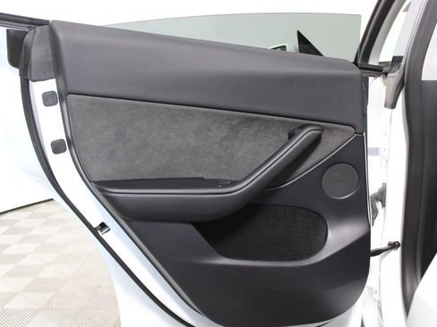 Used 2023 Tesla Model Y Long Range image 24