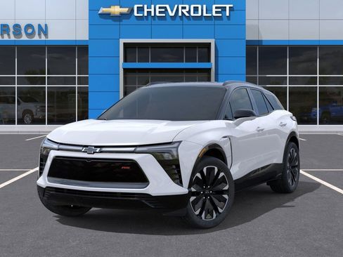 New 2026 Chevrolet Blazer EV RS image 8
