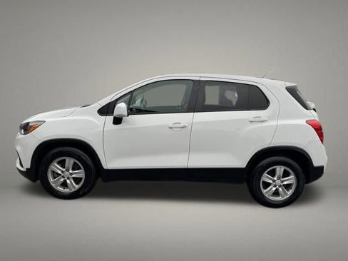 Used 2020 Chevrolet Trax LS w/ Tint and Cruise Package FWD image 2