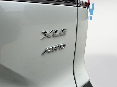 New 2026 Toyota Corolla Cross XLE image 16