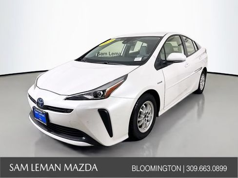 Used 2022 Toyota Prius LE FWD image 3