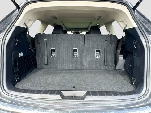 Used 2023 Subaru Ascent Limited w/ Technology Package image 34