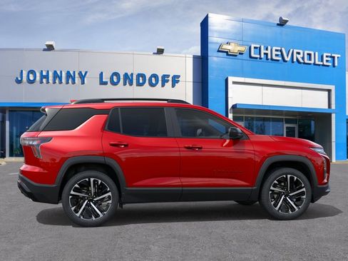 New 2026 Chevrolet Equinox RS w/ Convenience Package III FWD image 5