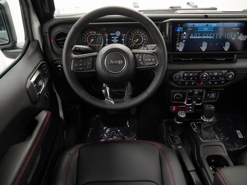 New 2026 Jeep Wrangler Unlimited Rubicon image 19
